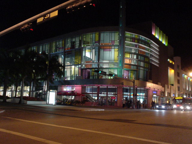 Regal Cinemas South Beach 18
