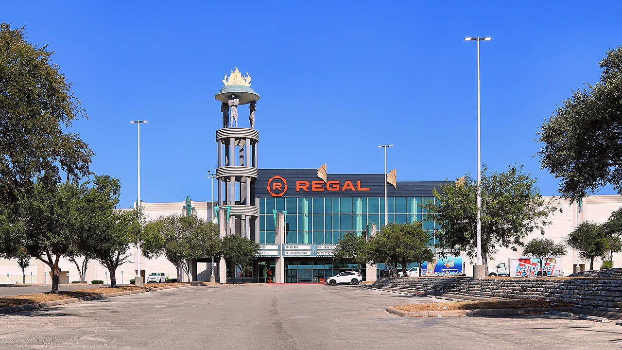 Regal Metropolitan Stadium 14