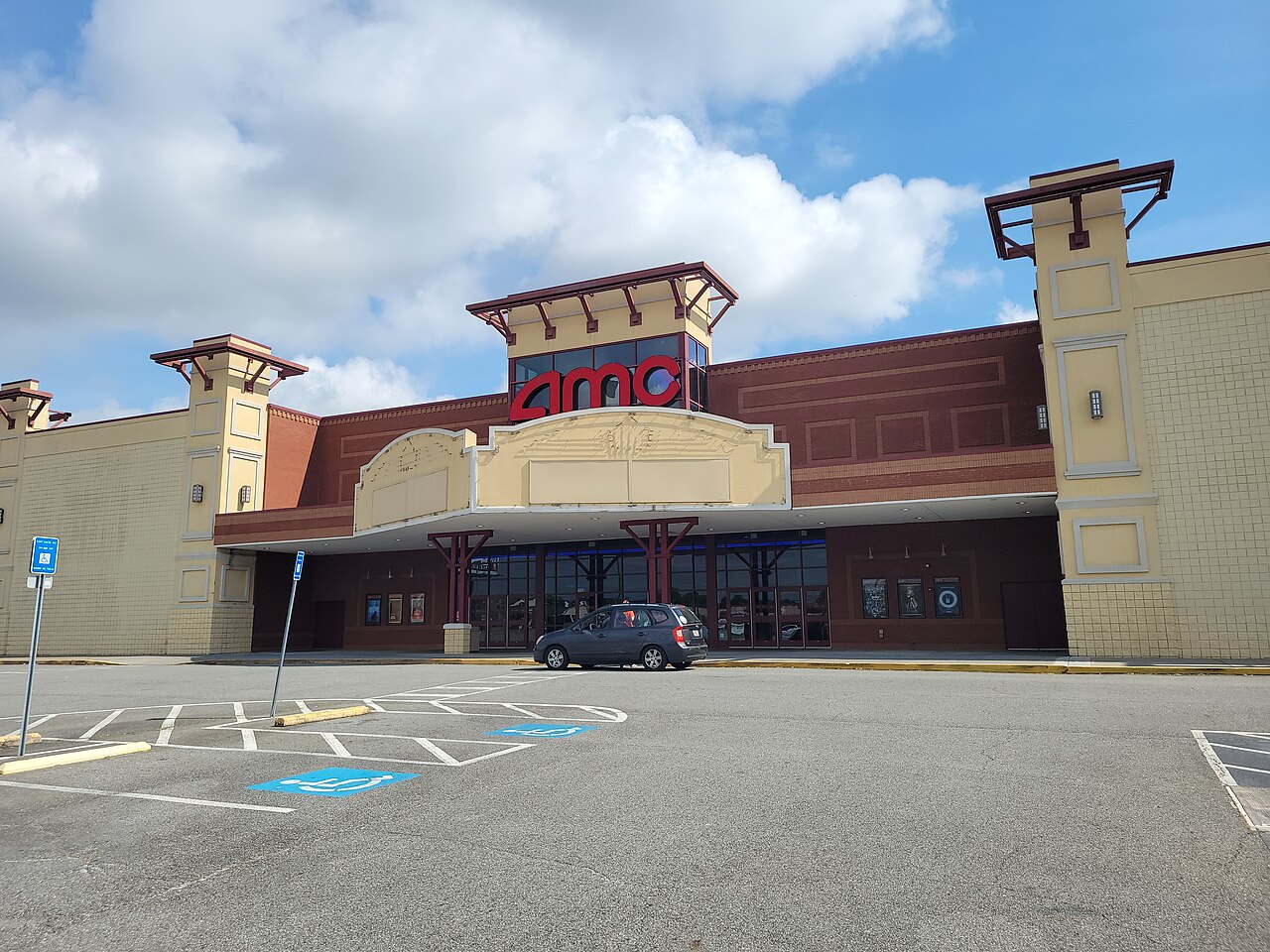 AMC Classic Cartersville 12
