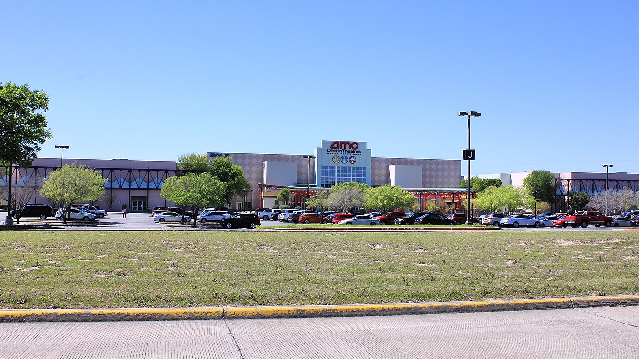 AMC Mesquite 30
